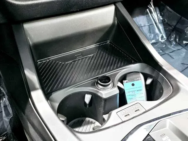 Thumbnail: 2025 BMW 2 Series - 25