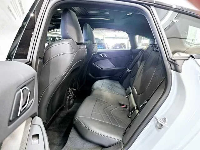 Thumbnail: 2025 BMW 2 Series - 13