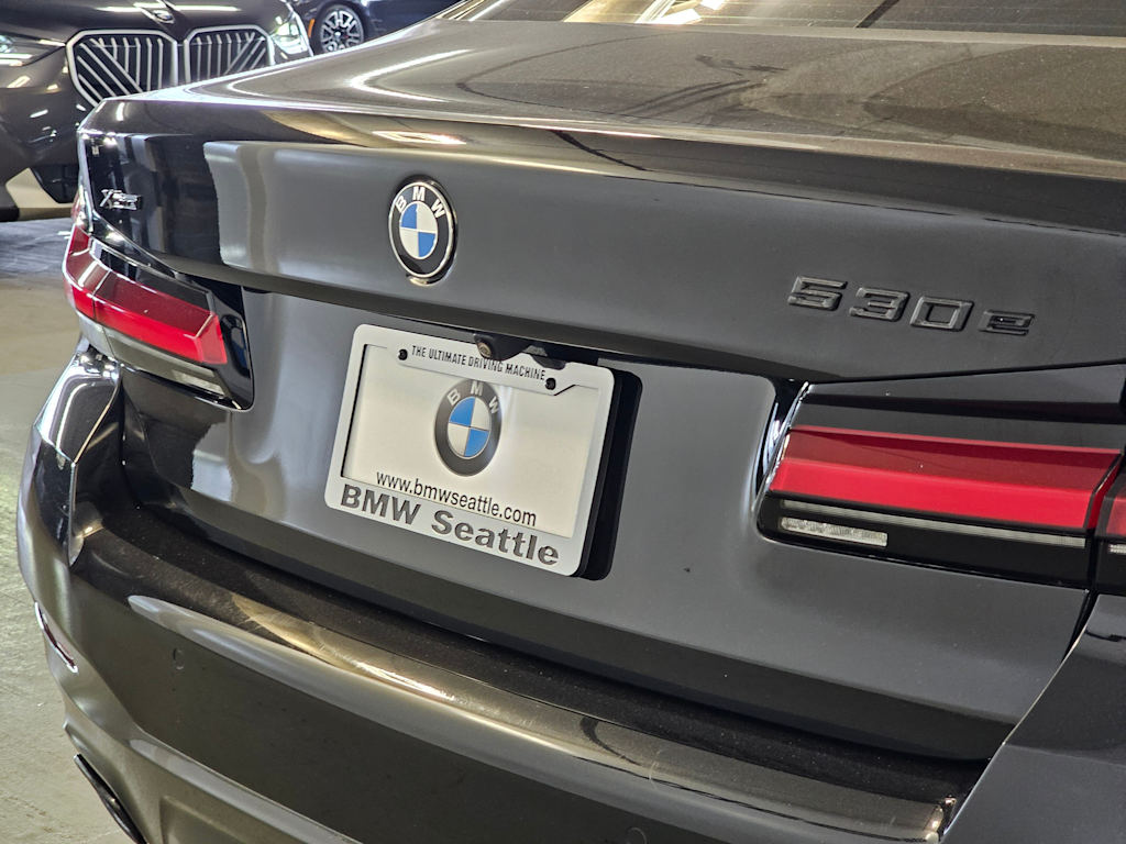 Thumbnail: 2021 BMW 5 Series - 6