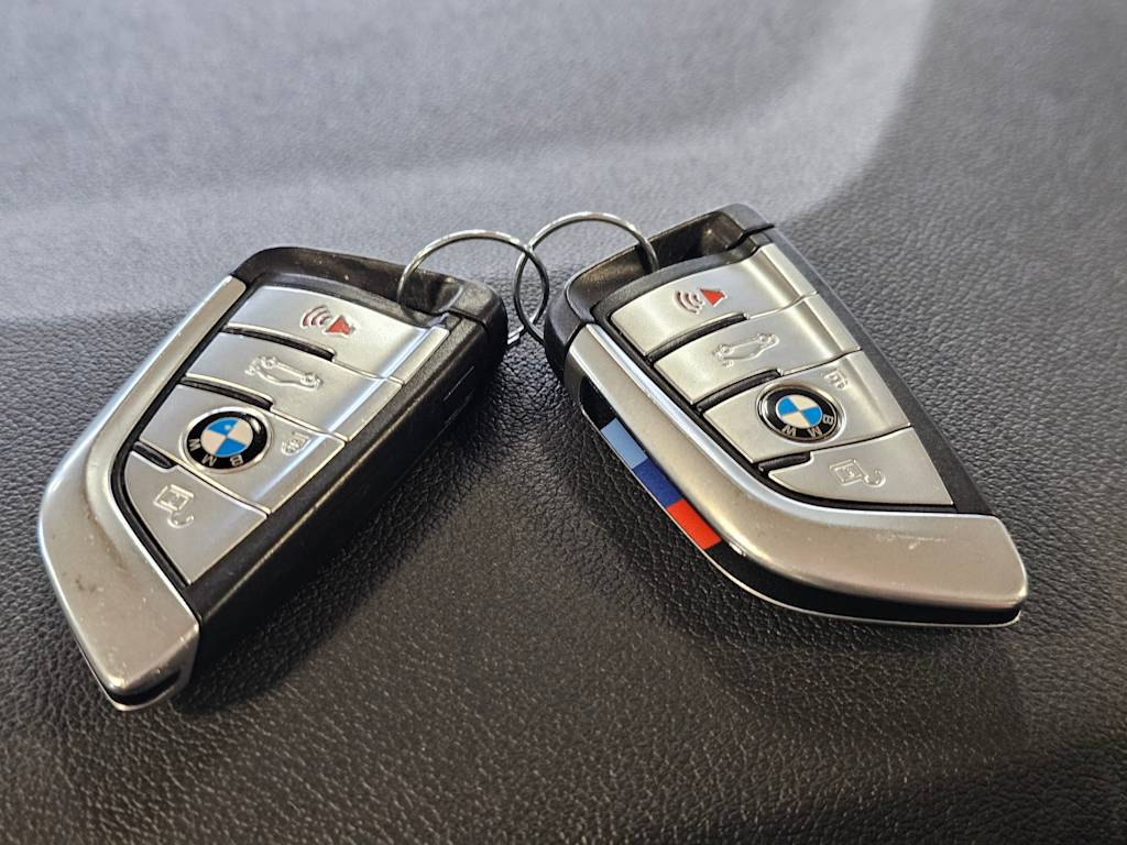 Thumbnail: 2021 BMW 5 Series - 38