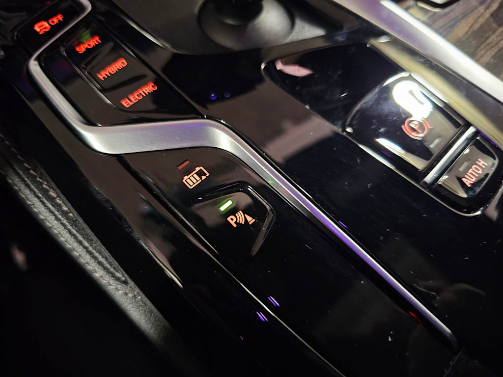 Thumbnail: 2023 BMW 5 Series - 30