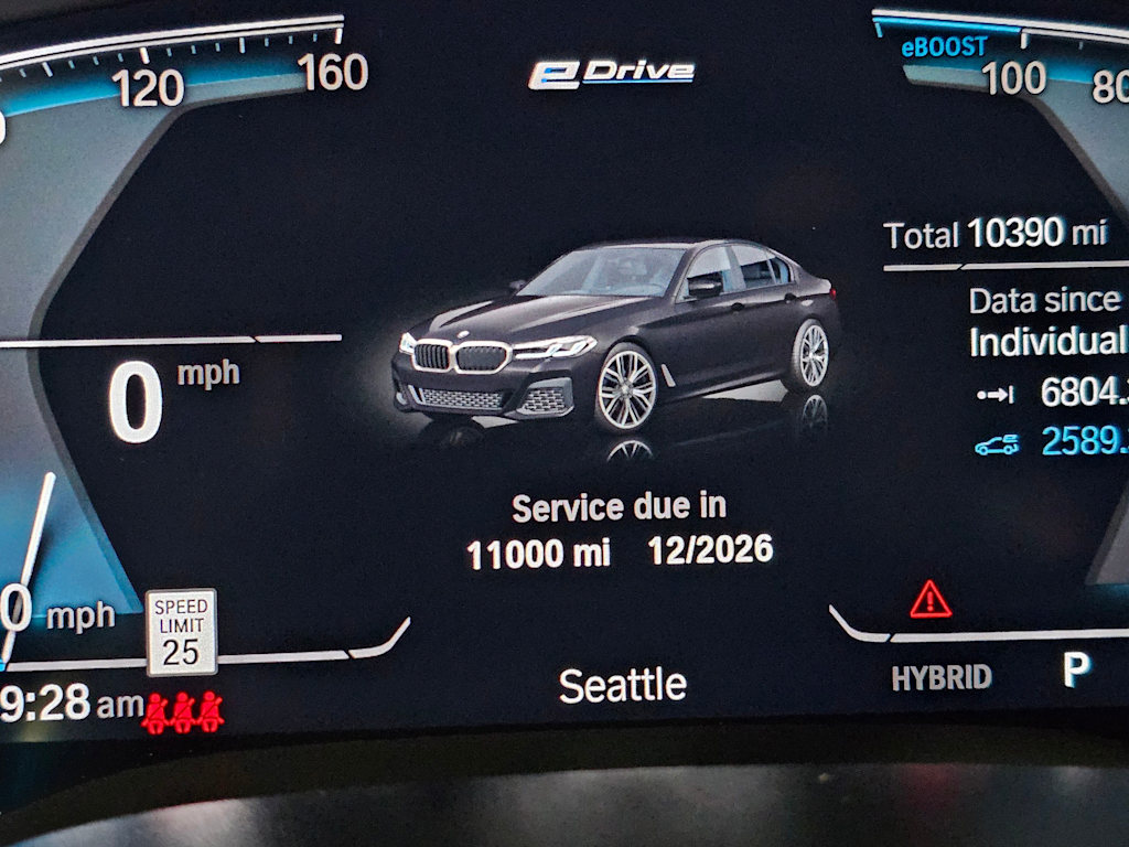 Thumbnail: 2023 BMW 5 Series - 21