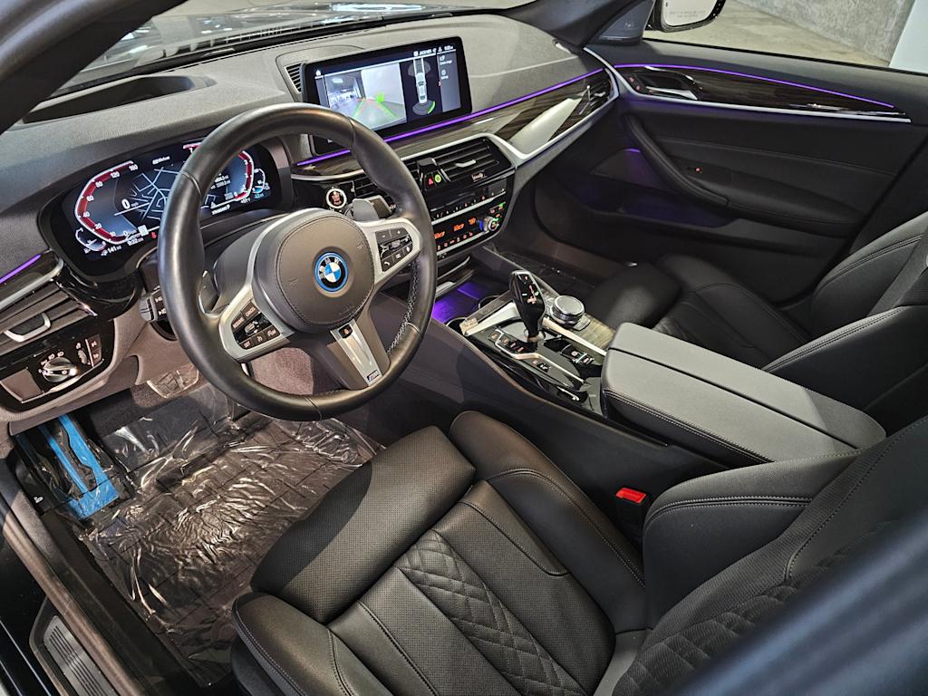 Thumbnail: 2023 BMW 5 Series - 2