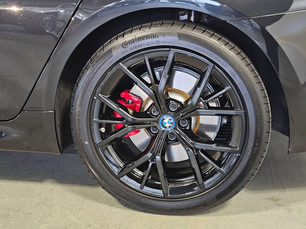 Thumbnail: 2023 BMW 5 Series - 8