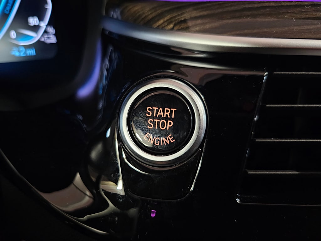 Thumbnail: 2023 BMW 5 Series - 27