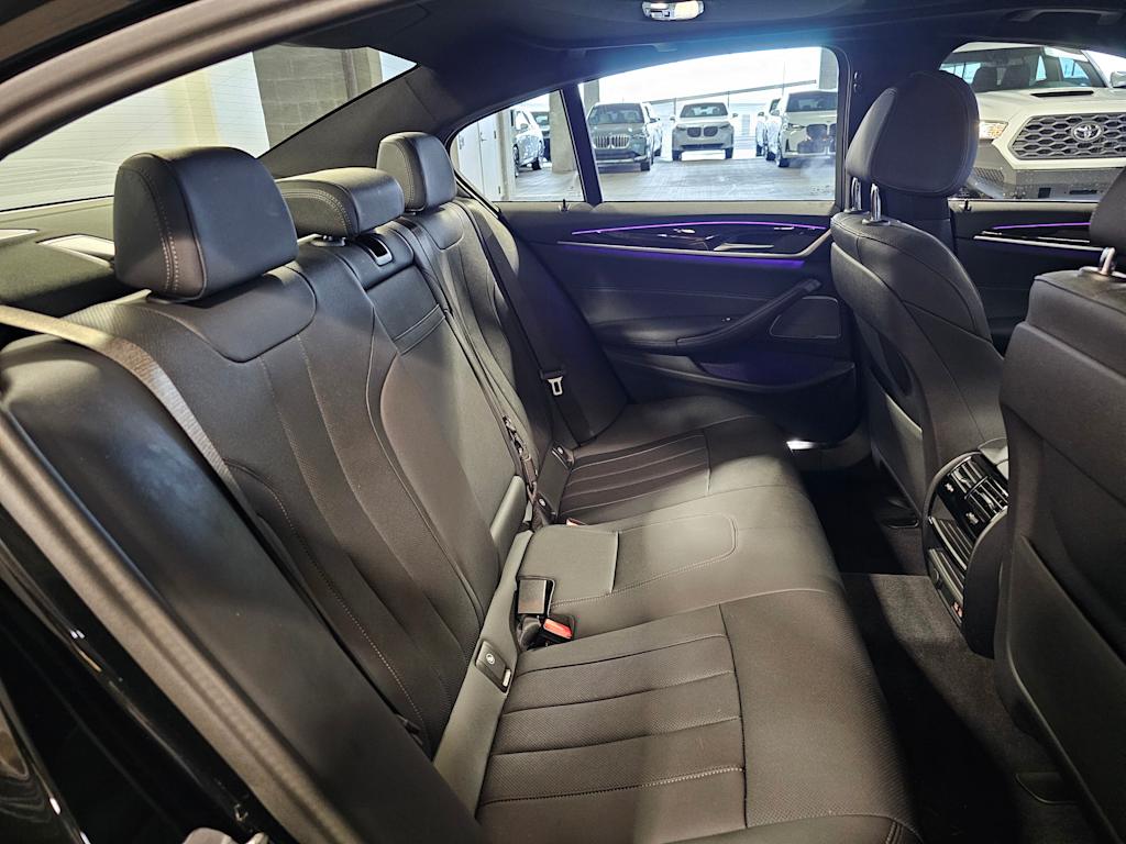 Thumbnail: 2023 BMW 5 Series - 41