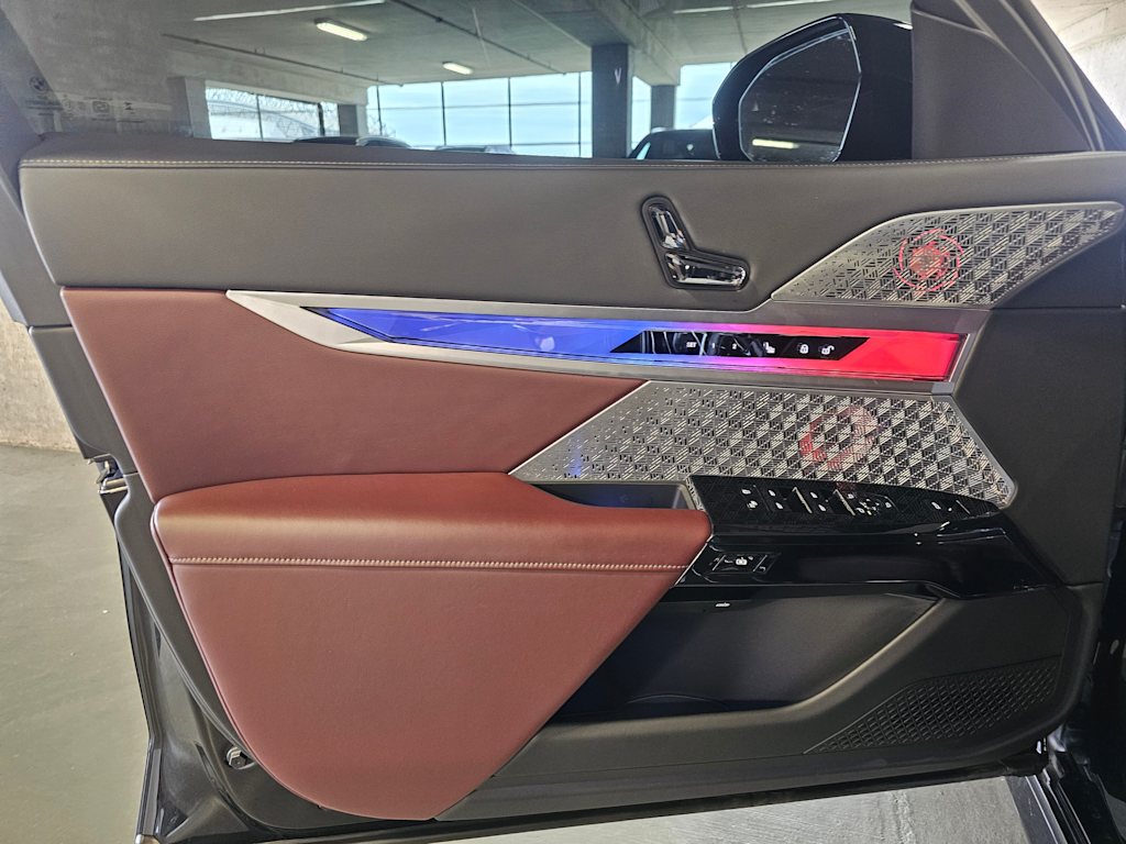 Thumbnail: 2025 BMW 7 Series - 27