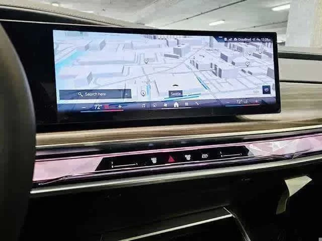 Thumbnail: 2025 BMW 7 Series - 22