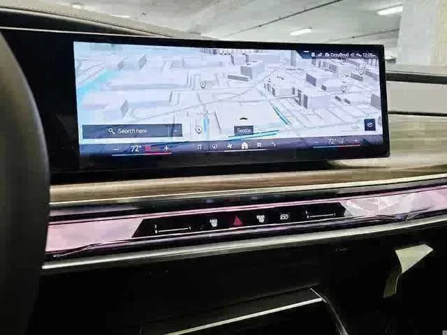 Thumbnail: 2025 BMW 7 Series - 22