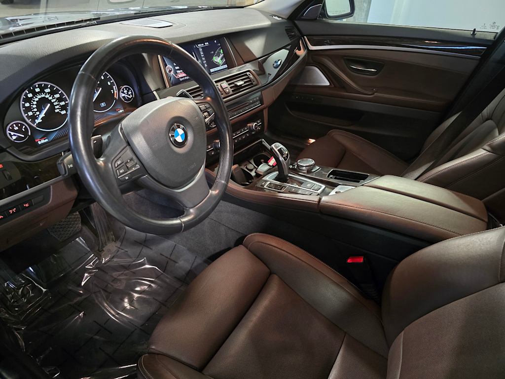 Thumbnail: 2016 BMW 5 Series - 2