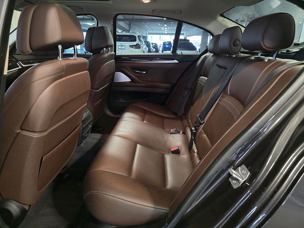 Thumbnail: 2016 BMW 5 Series - 12