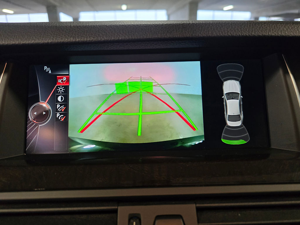 Thumbnail: 2016 BMW 5 Series - 23