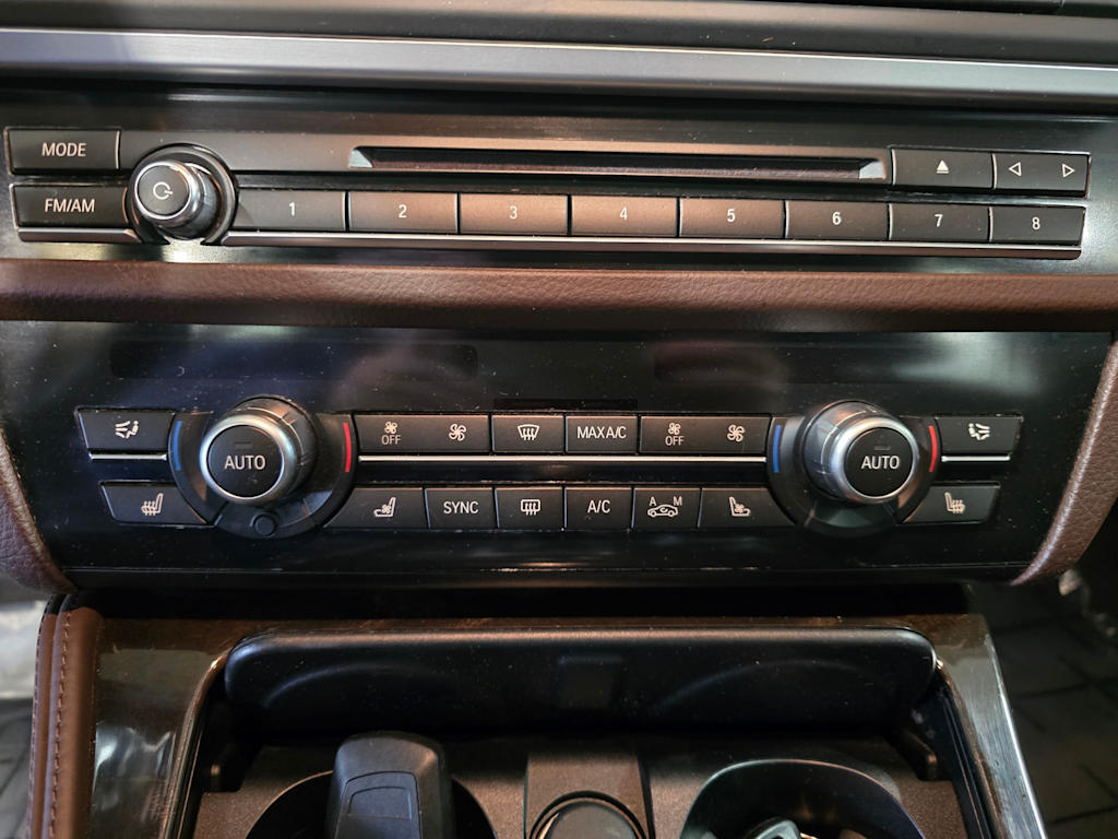 Thumbnail: 2016 BMW 5 Series - 22