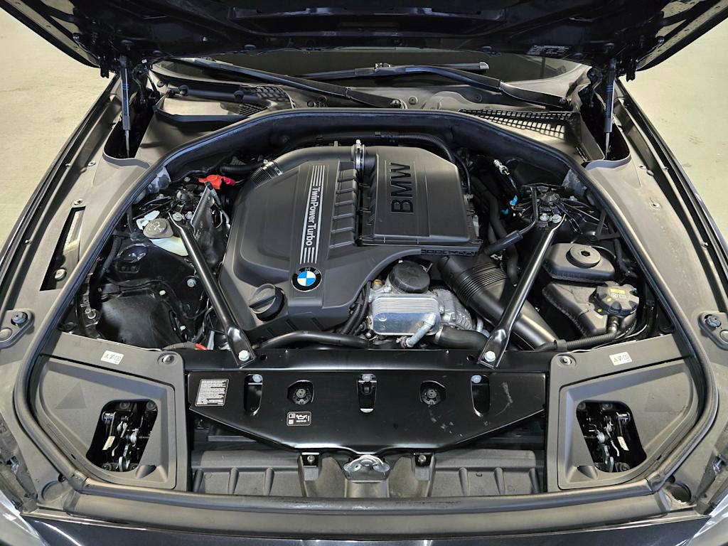 Thumbnail: 2016 BMW 5 Series - 8