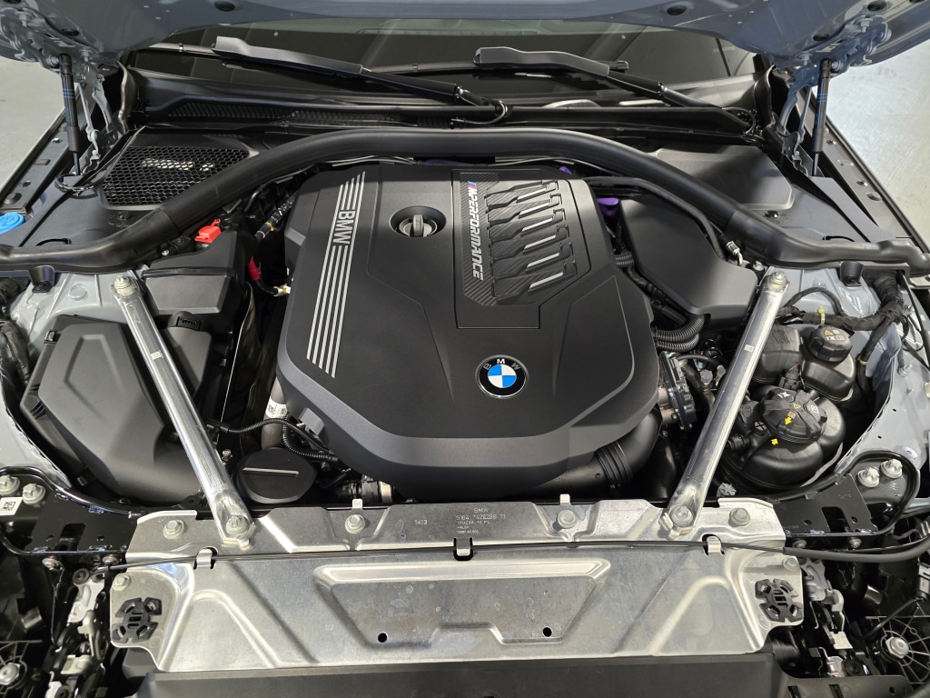 2024 BMW 4 Series M440i 8