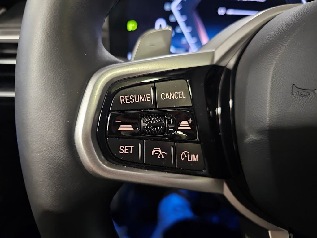 Thumbnail: 2025 BMW 4 Series - 30