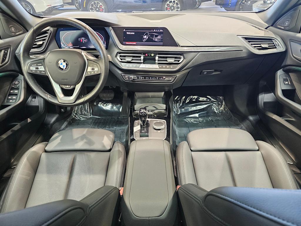 Thumbnail: 2024 BMW 2 Series - 10