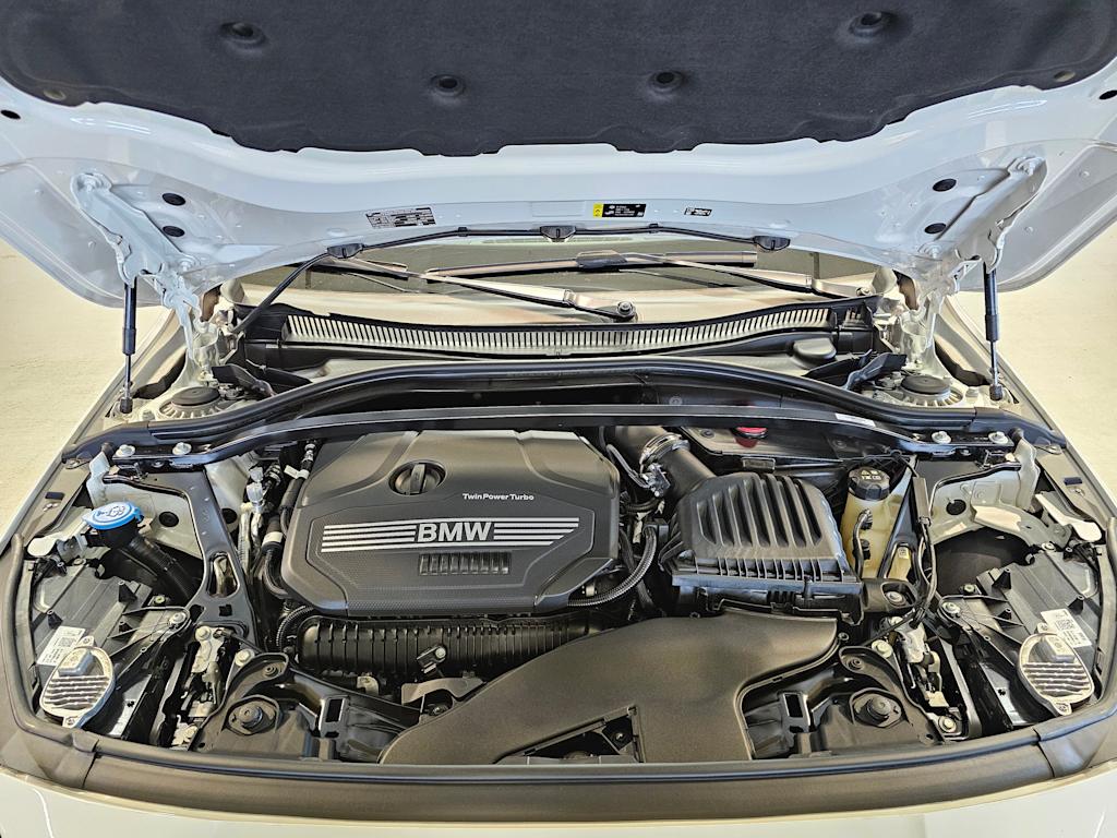 Thumbnail: 2024 BMW 2 Series - 9