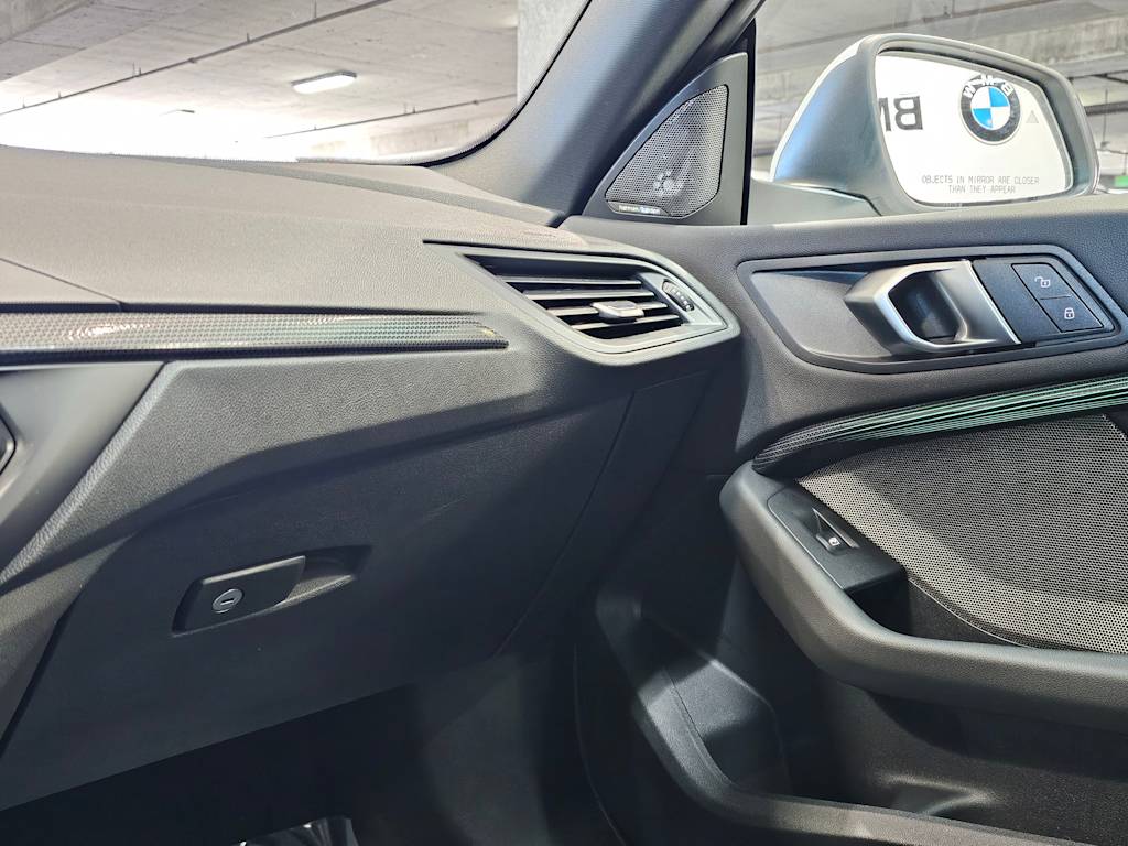 Thumbnail: 2024 BMW 2 Series - 25