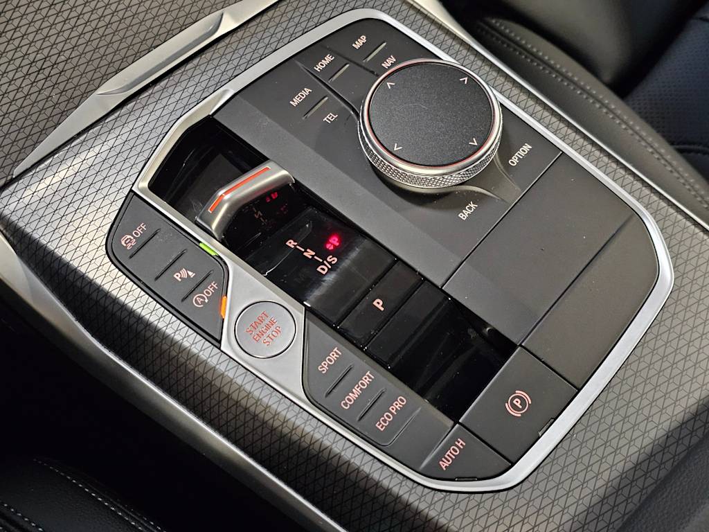 Thumbnail: 2024 BMW 4 Series - 16
