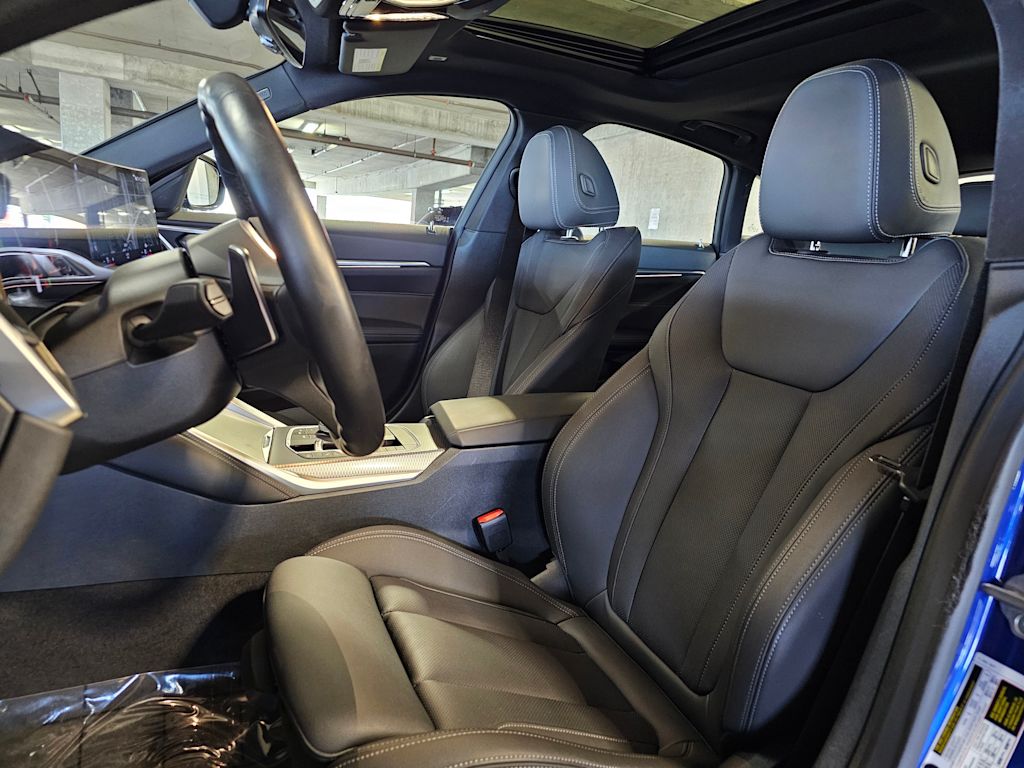 Thumbnail: 2024 BMW 4 Series - 10
