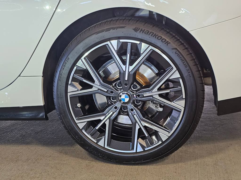 Thumbnail: 2026 BMW 2 Series - 8