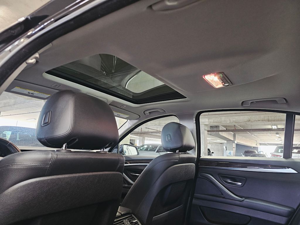 Thumbnail: 2015 BMW 5 Series - 31