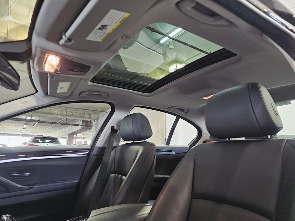 Thumbnail: 2015 BMW 5 Series - 30