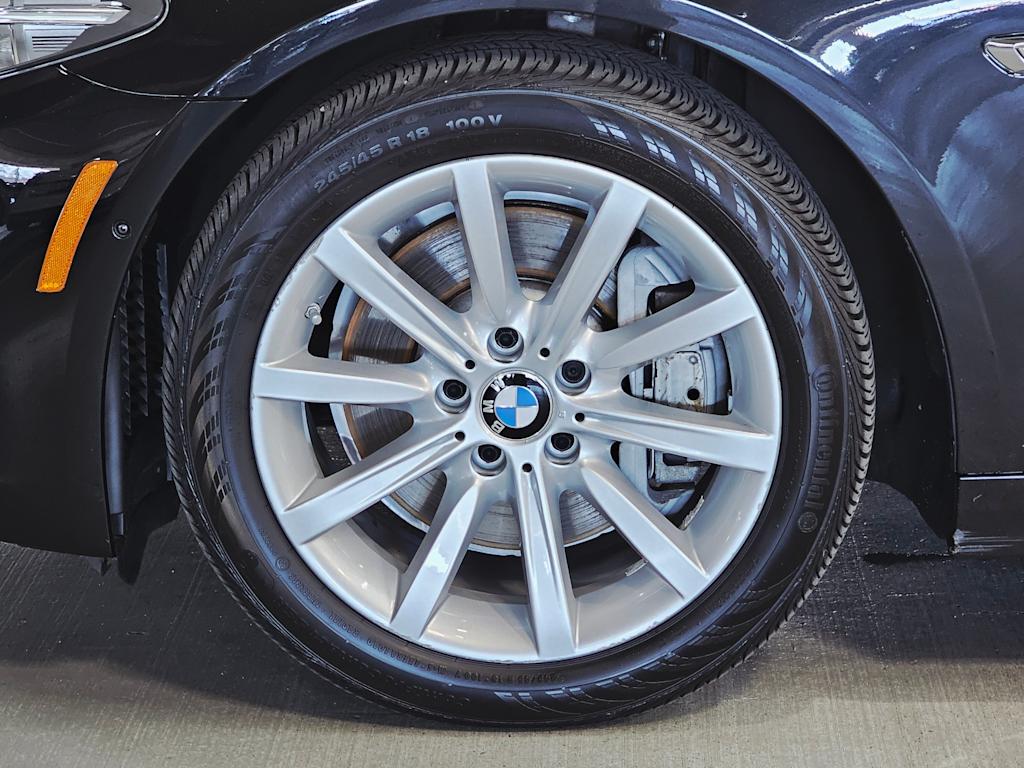 Thumbnail: 2015 BMW 5 Series - 8