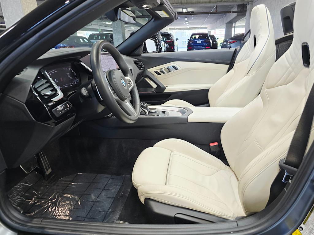 Thumbnail: 2019 BMW Z4 - 10