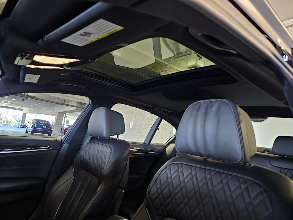 Thumbnail: 2018 BMW 5 Series - 28