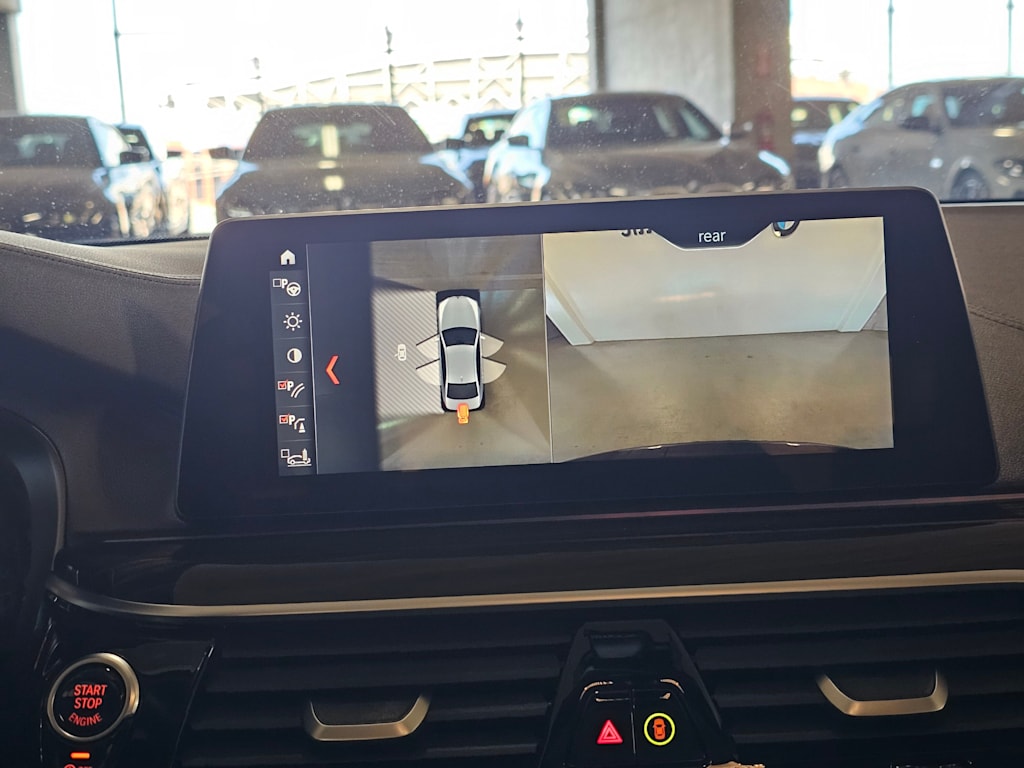 Thumbnail: 2018 BMW 5 Series - 21