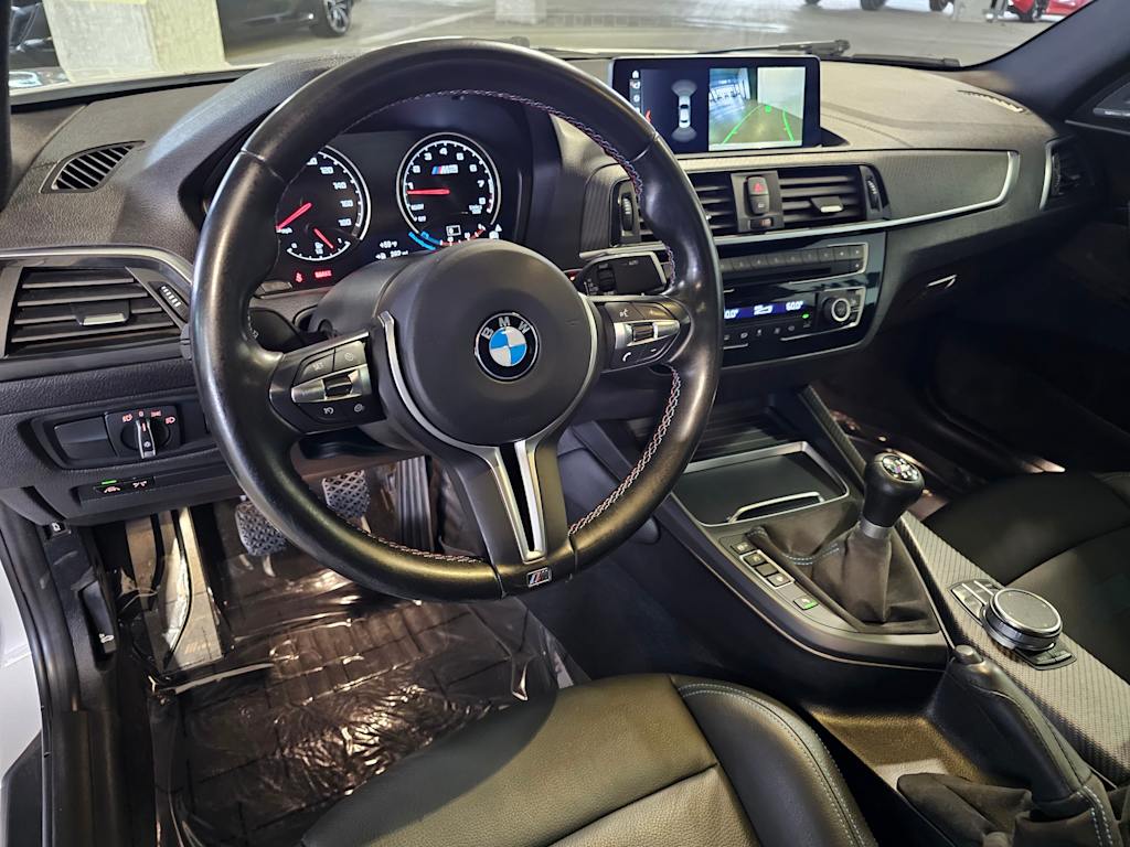 Thumbnail: 2021 BMW M2 - 2