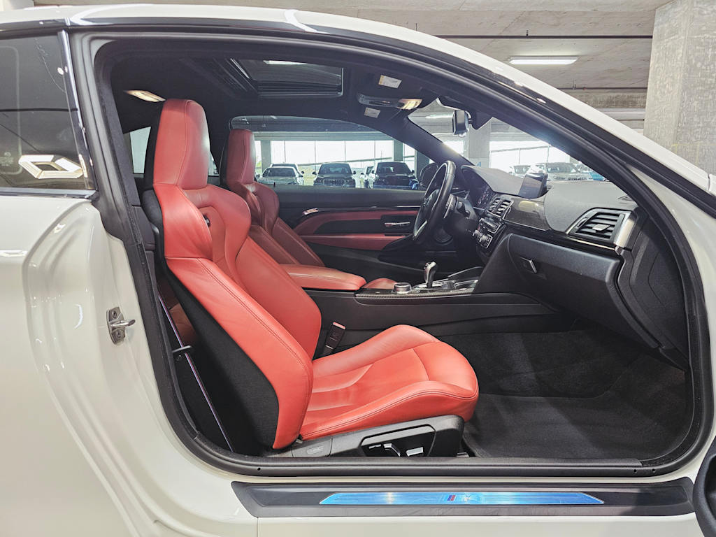 Thumbnail: 2020 BMW M4 - 11