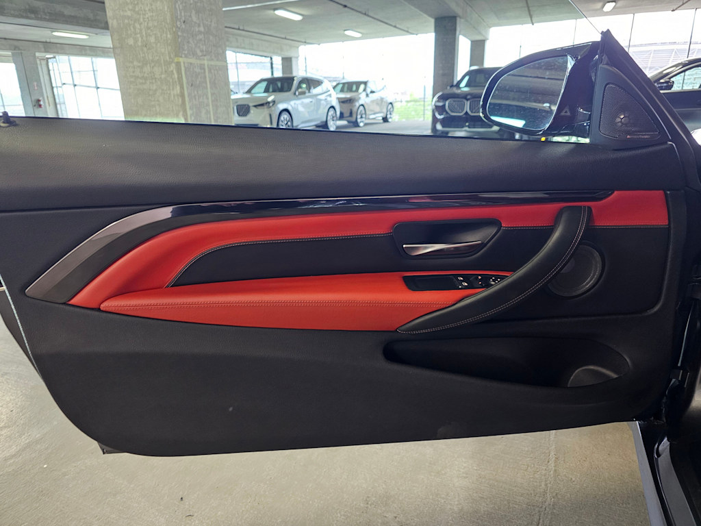 Thumbnail: 2018 BMW M4 - 33