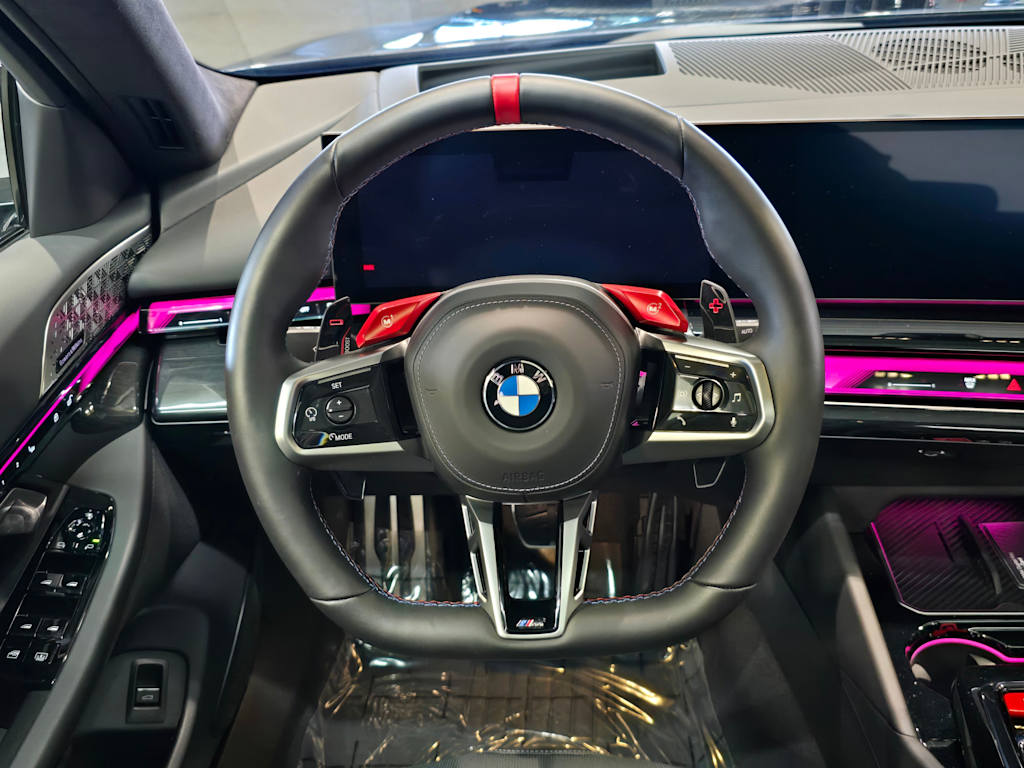 Thumbnail: 2026 BMW M5 - 14