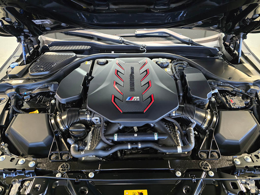 Thumbnail: 2026 BMW M5 - 9