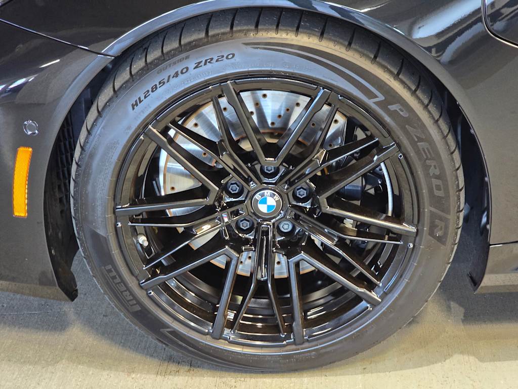 Thumbnail: 2026 BMW M5 - 8