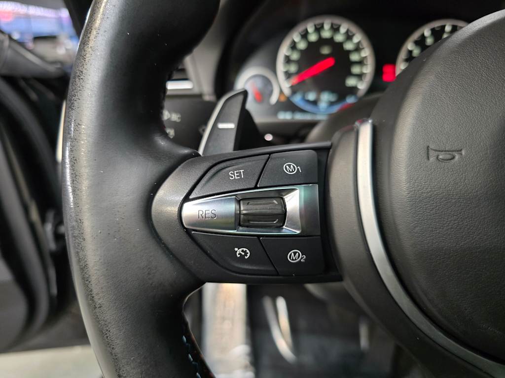 Thumbnail: 2015 BMW M5 - 27