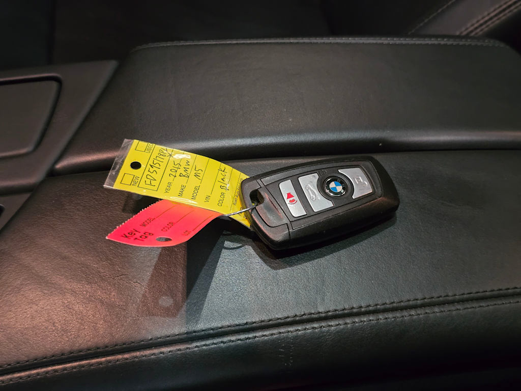 Thumbnail: 2015 BMW M5 - 19