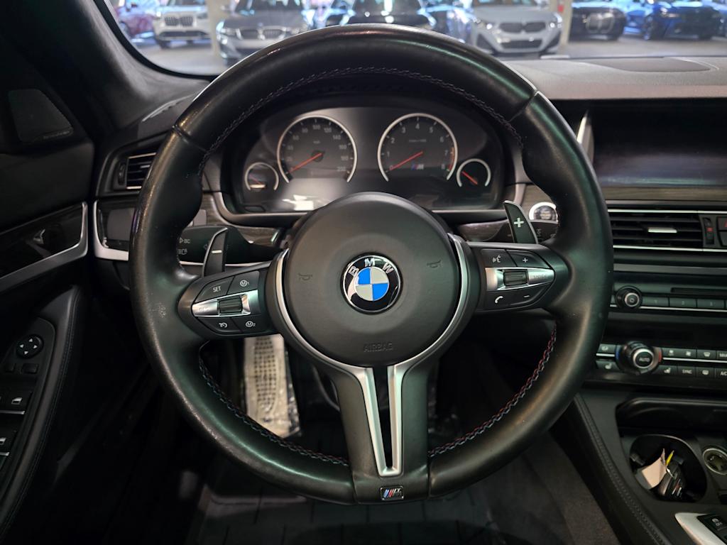 Thumbnail: 2015 BMW M5 - 10