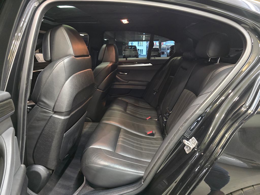 Thumbnail: 2015 BMW M5 - 13