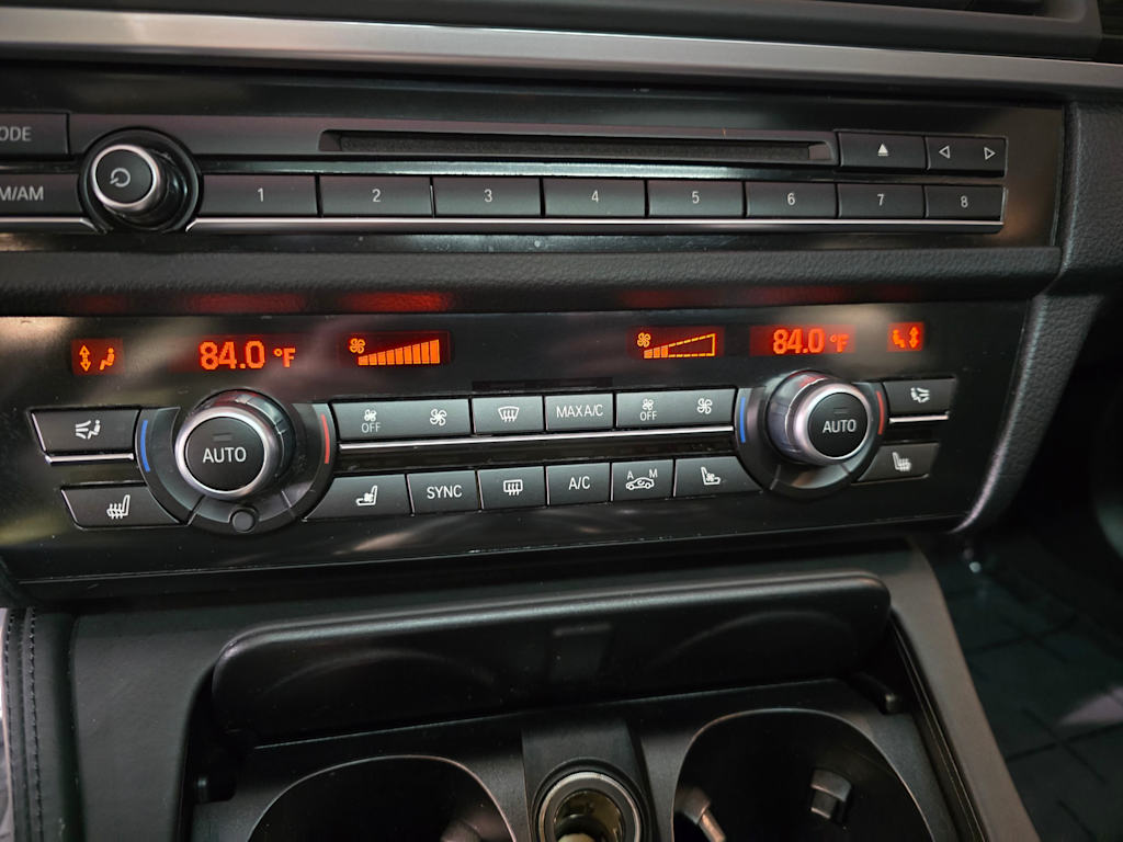 Thumbnail: 2015 BMW M5 - 23