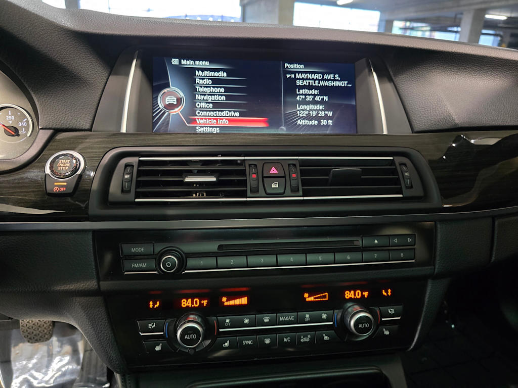 Thumbnail: 2015 BMW M5 - 16