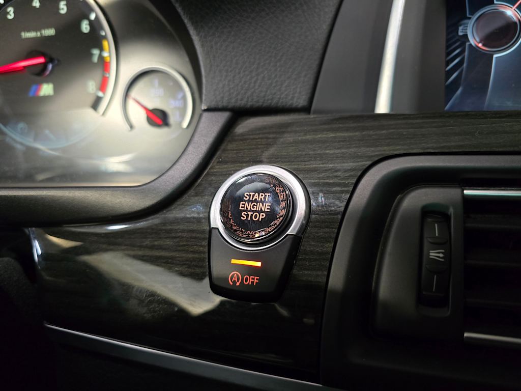 Thumbnail: 2015 BMW M5 - 30