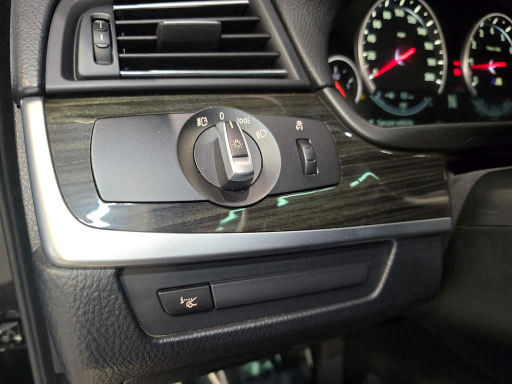 Thumbnail: 2015 BMW M5 - 28