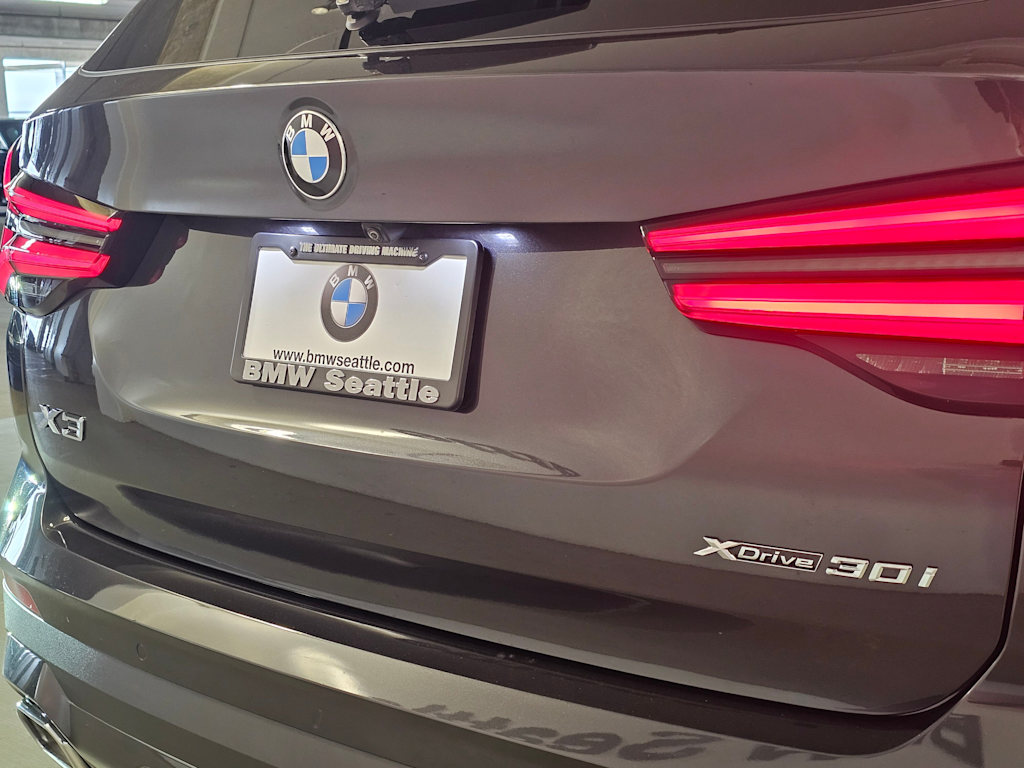 Thumbnail: 2023 BMW X3 - 21