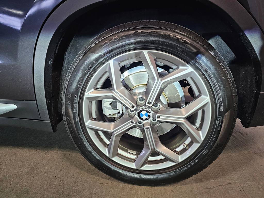 Thumbnail: 2023 BMW X3 - 8