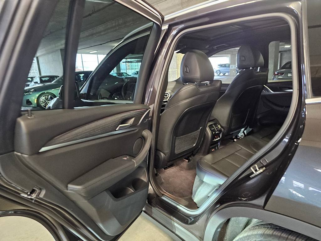 Thumbnail: 2023 BMW X3 - 13