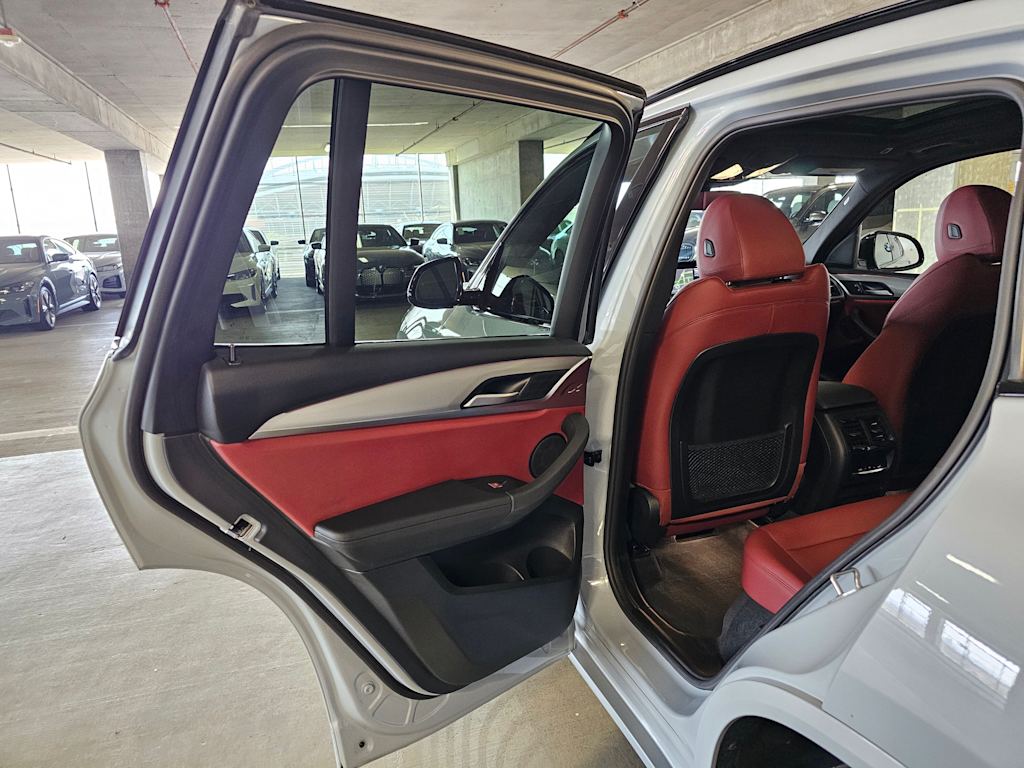 Thumbnail: 2023 BMW X3 - 13